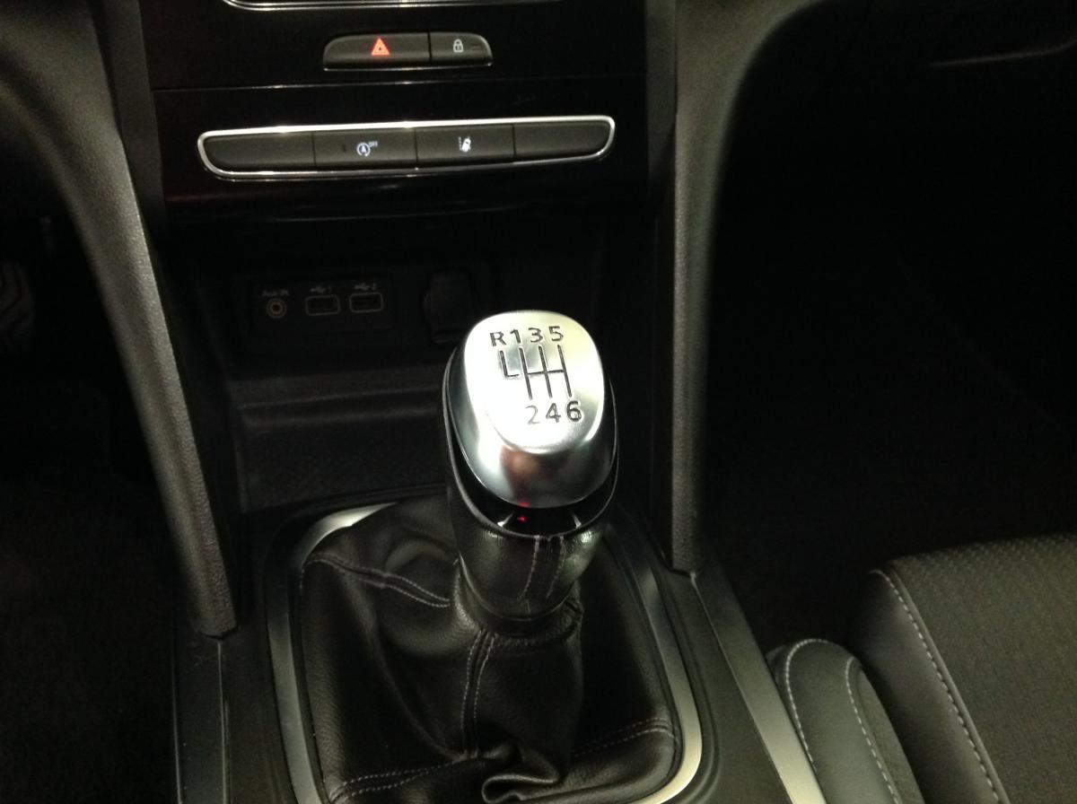 renault-megane-sport-tourer-2021-diesel-1461cc
