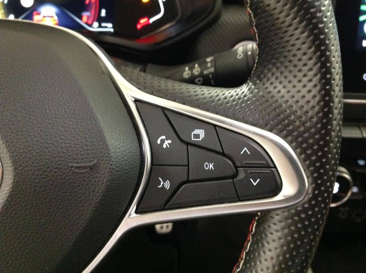 renault-clio-2022-gasolina-999cc