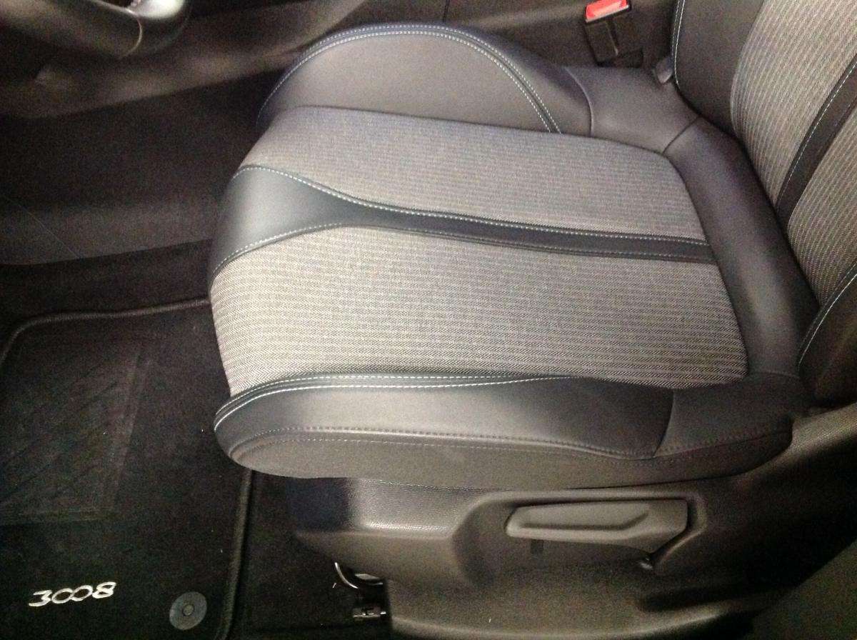 peugeot-3008-2023-diesel-1499cc