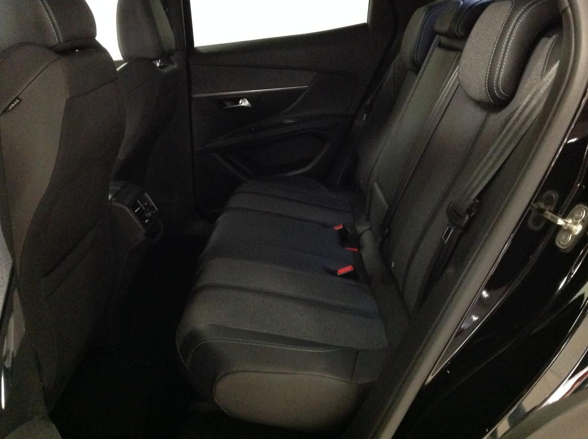 peugeot-3008-2023-diesel-1499cc