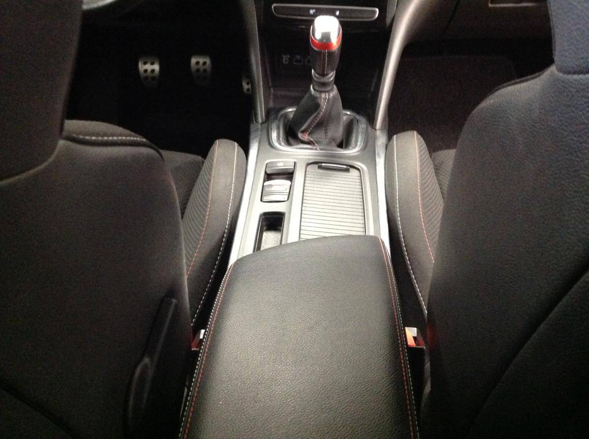 renault-megane-sport-tourer-2021-diesel-1461cc