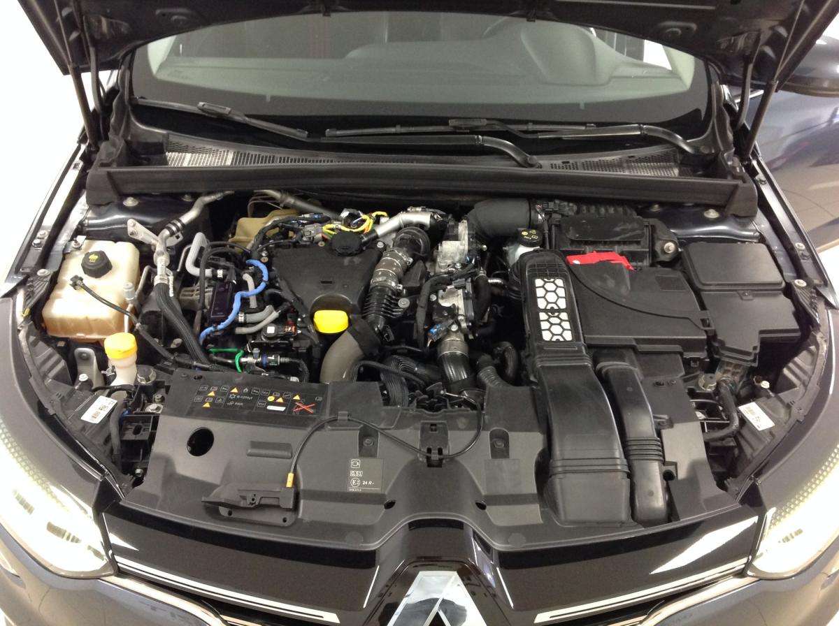 renault-megane-sport-tourer-2021-diesel-1461cc