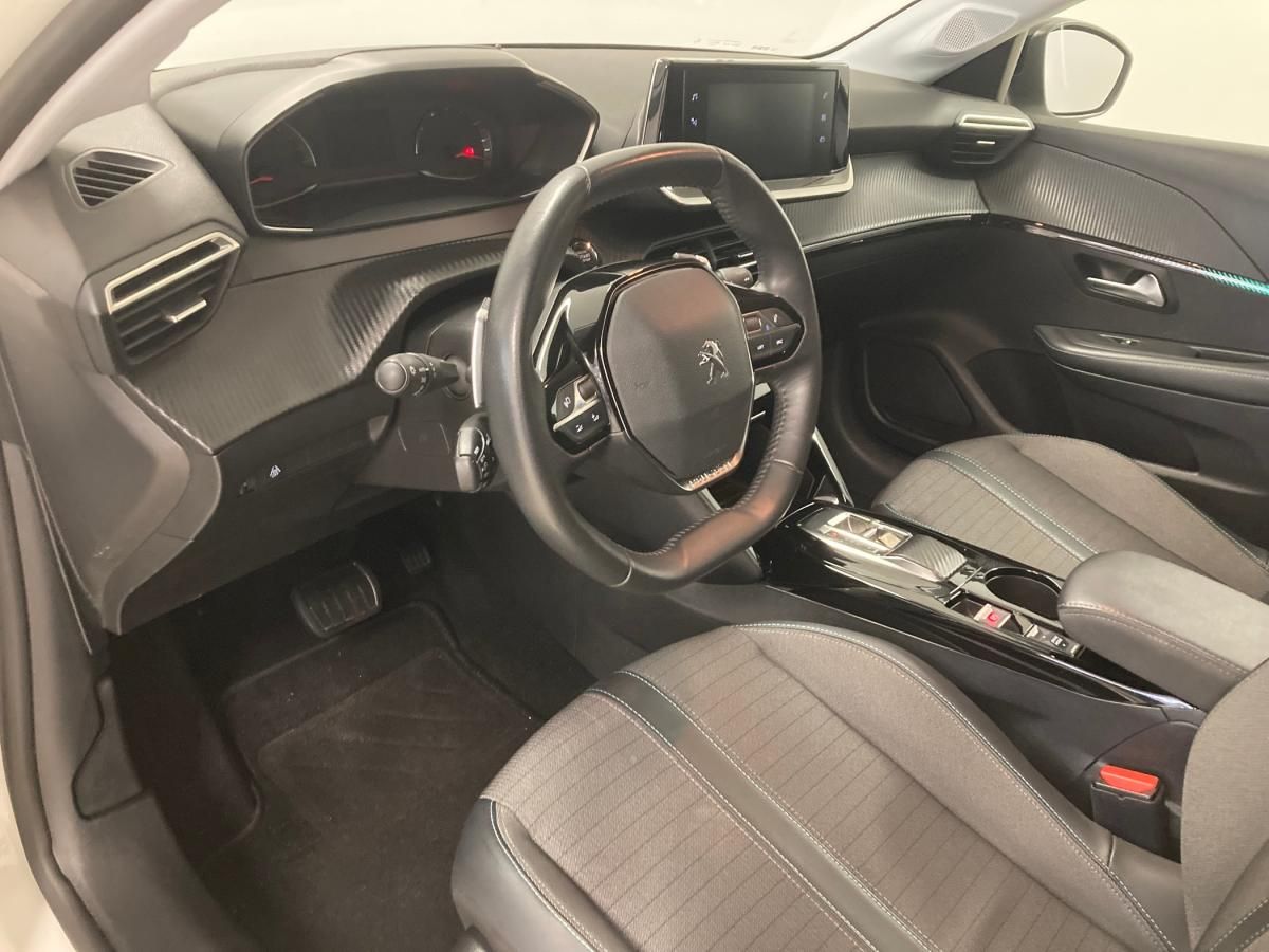 peugeot-208-2022-gasolina-1199cc