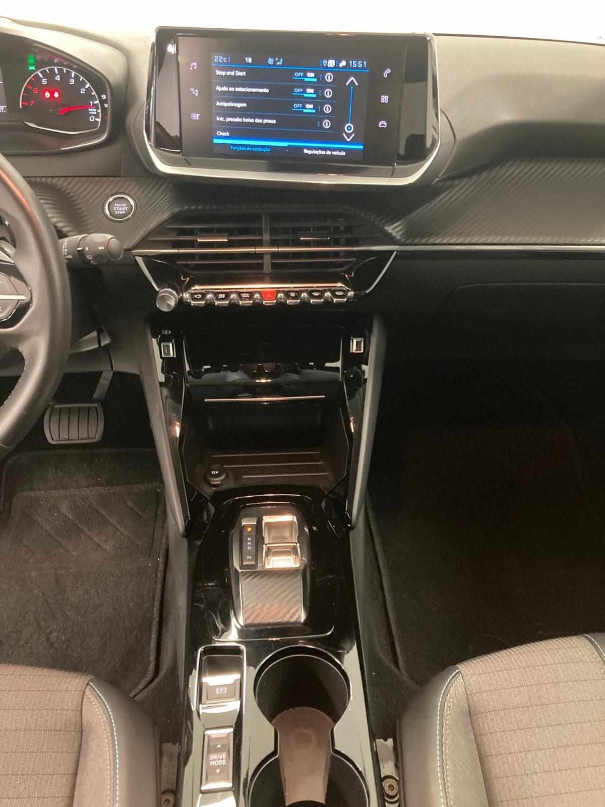 peugeot-208-2022-gasolina-1199cc