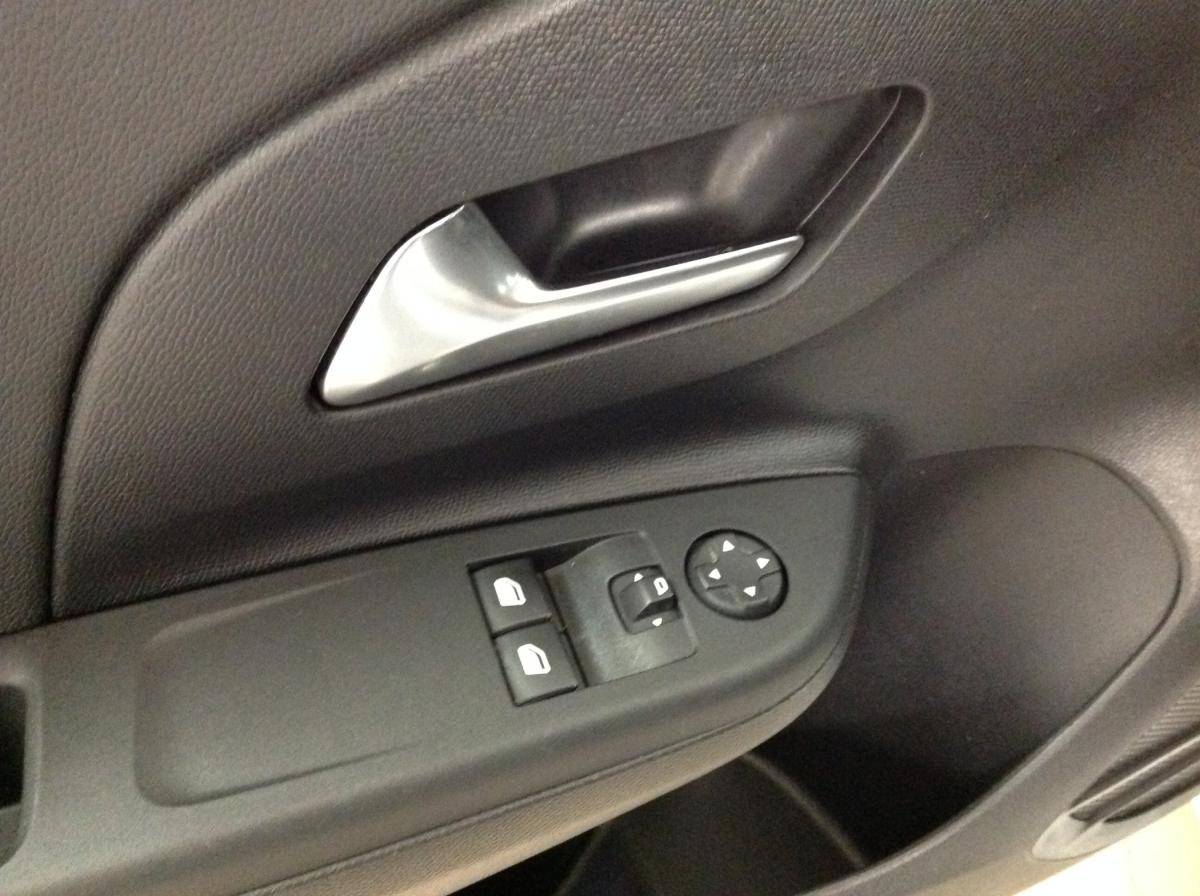 opel-corsa-2023-gasolina-1199cc