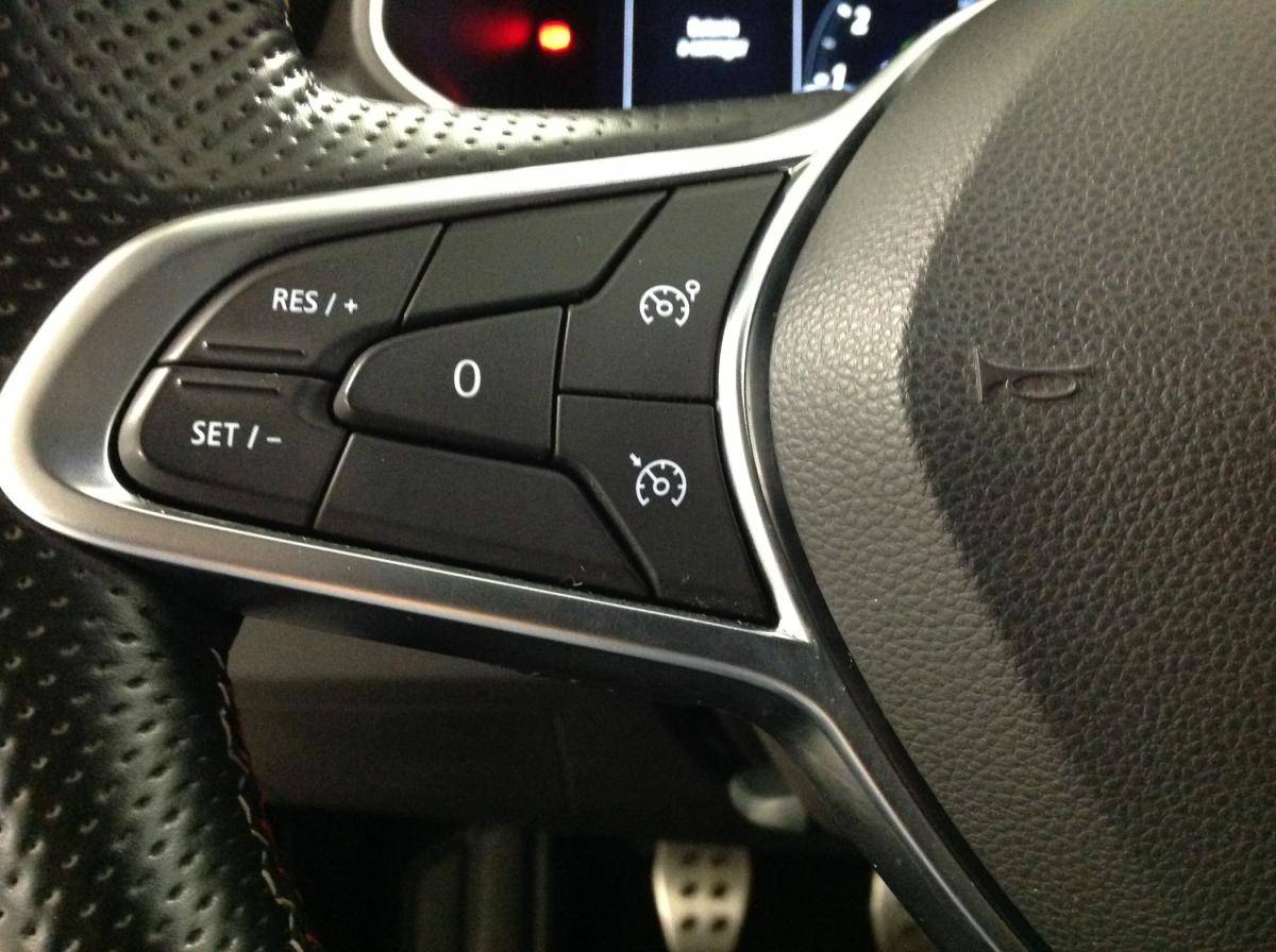 renault-clio-2022-gasolina-999cc