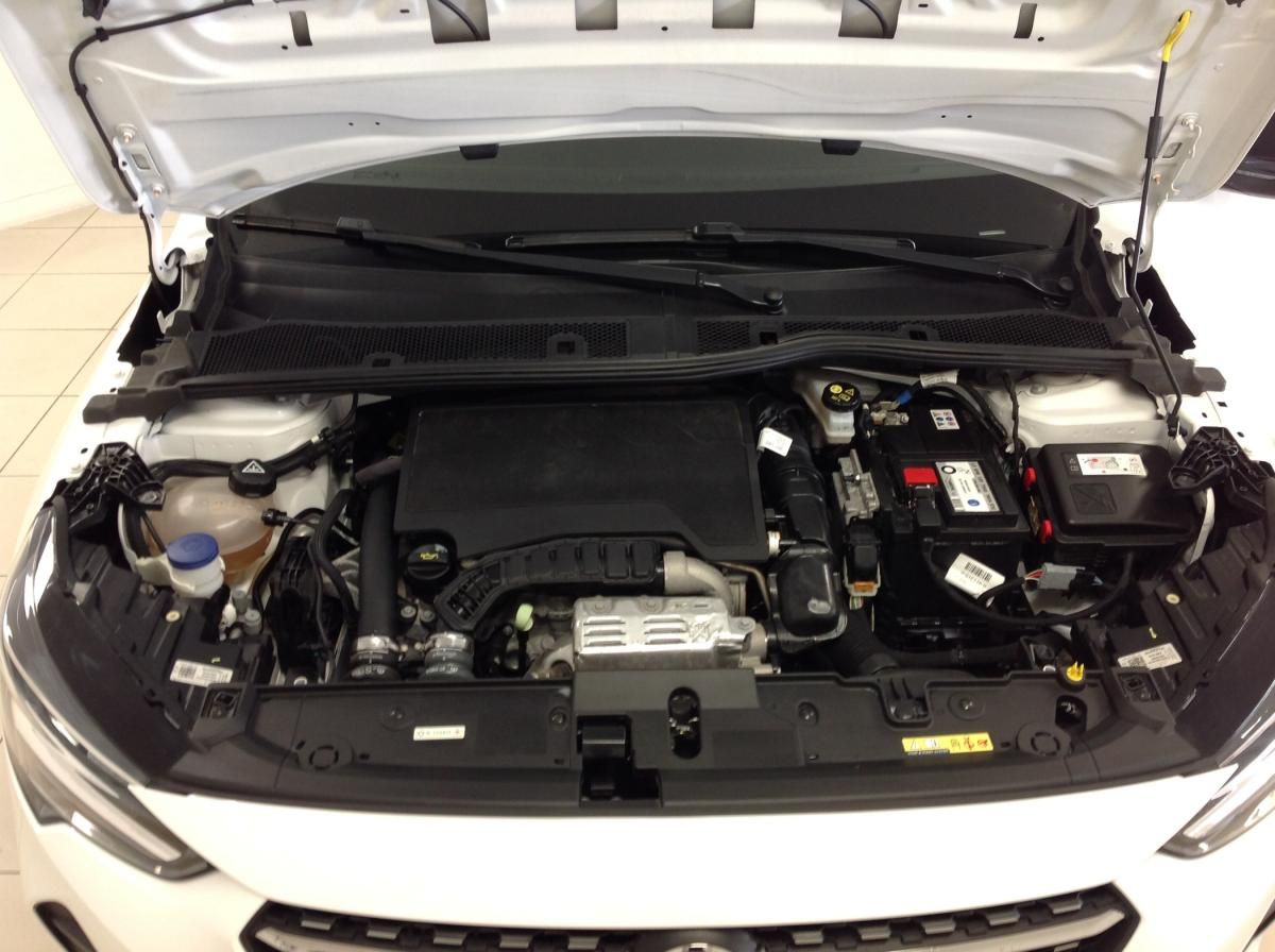 opel-corsa-2023-gasolina-1199cc