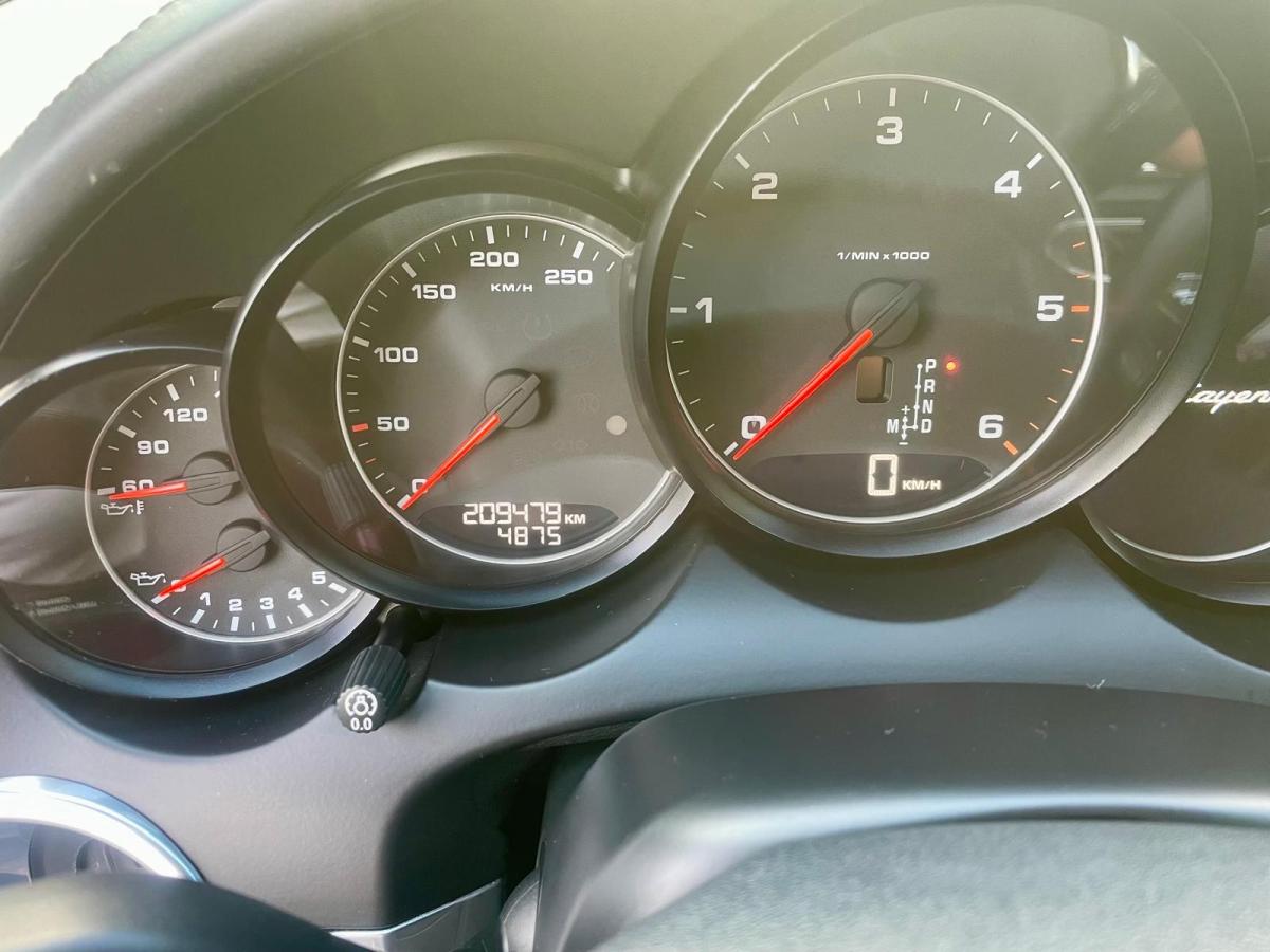 porsche-cayenne-2010-diesel-2967cc