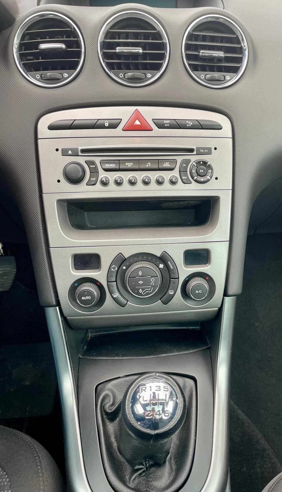 peugeot-308-sw-2010-diesel-1560cc