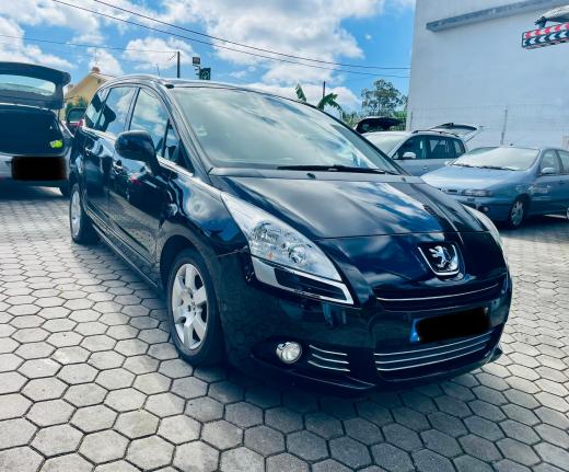 peugeot-5008-2013-diesel-1560cc