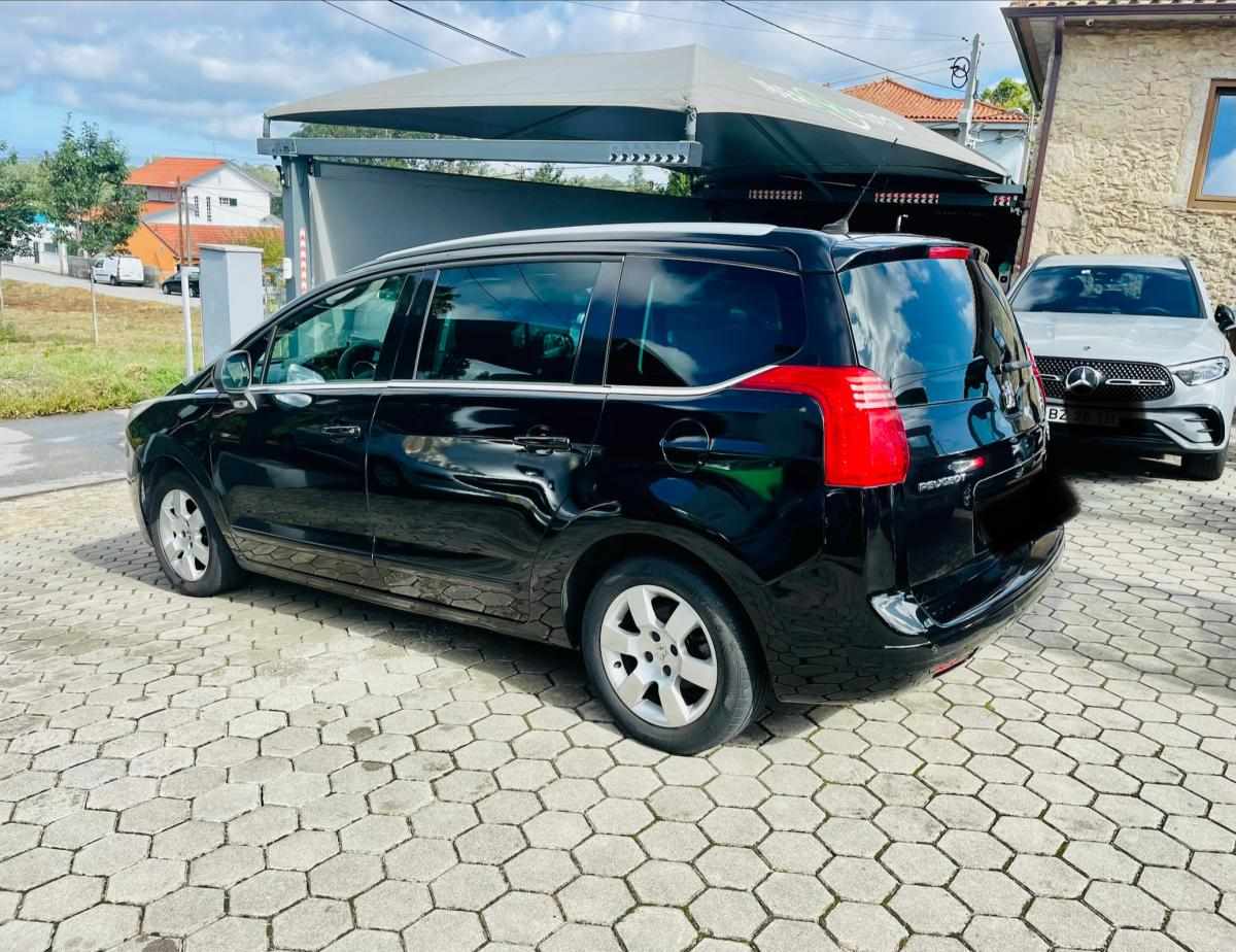 peugeot-5008-2013-diesel-1560cc