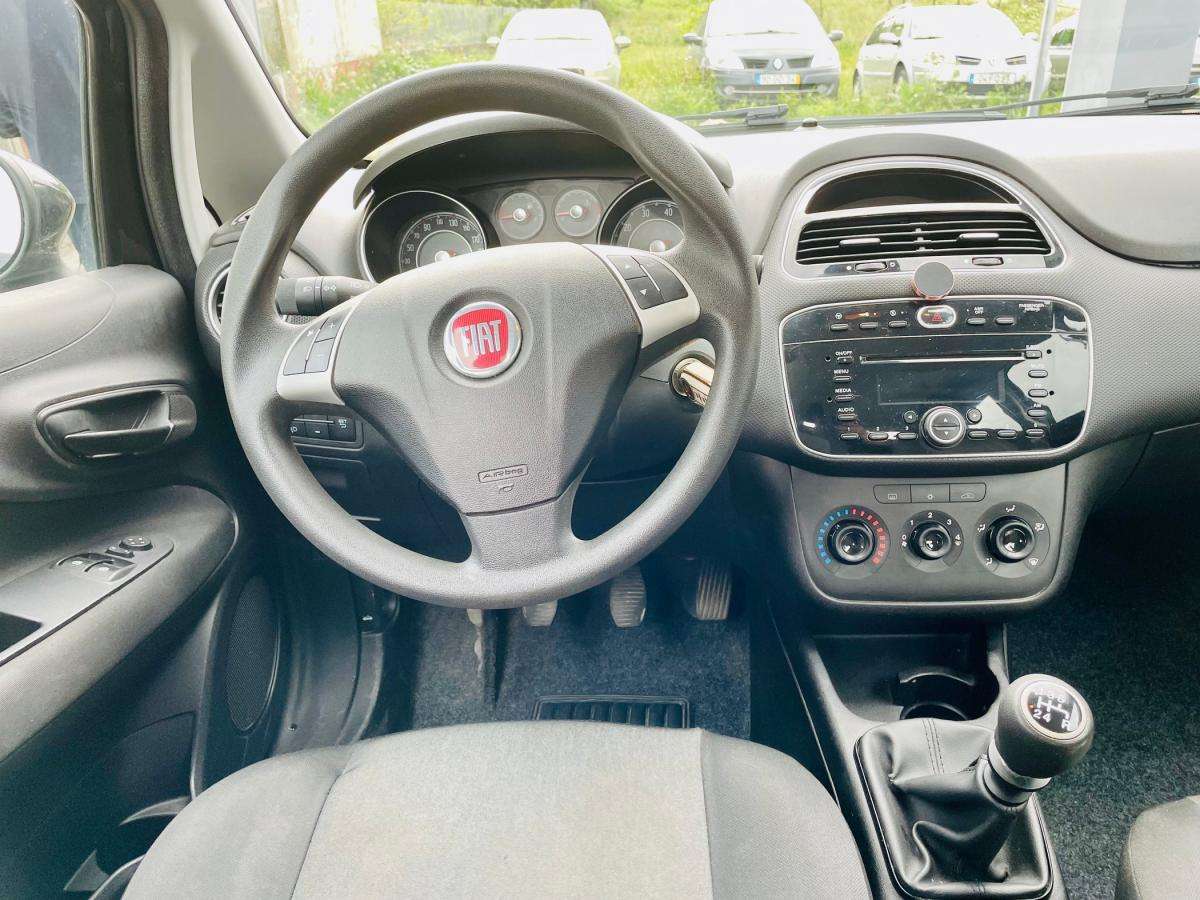 fiat-punto-2015-gasolina-1200cc