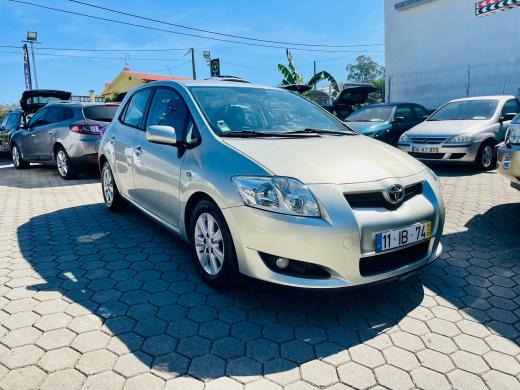 toyota-auris-2009-diesel-1364cc