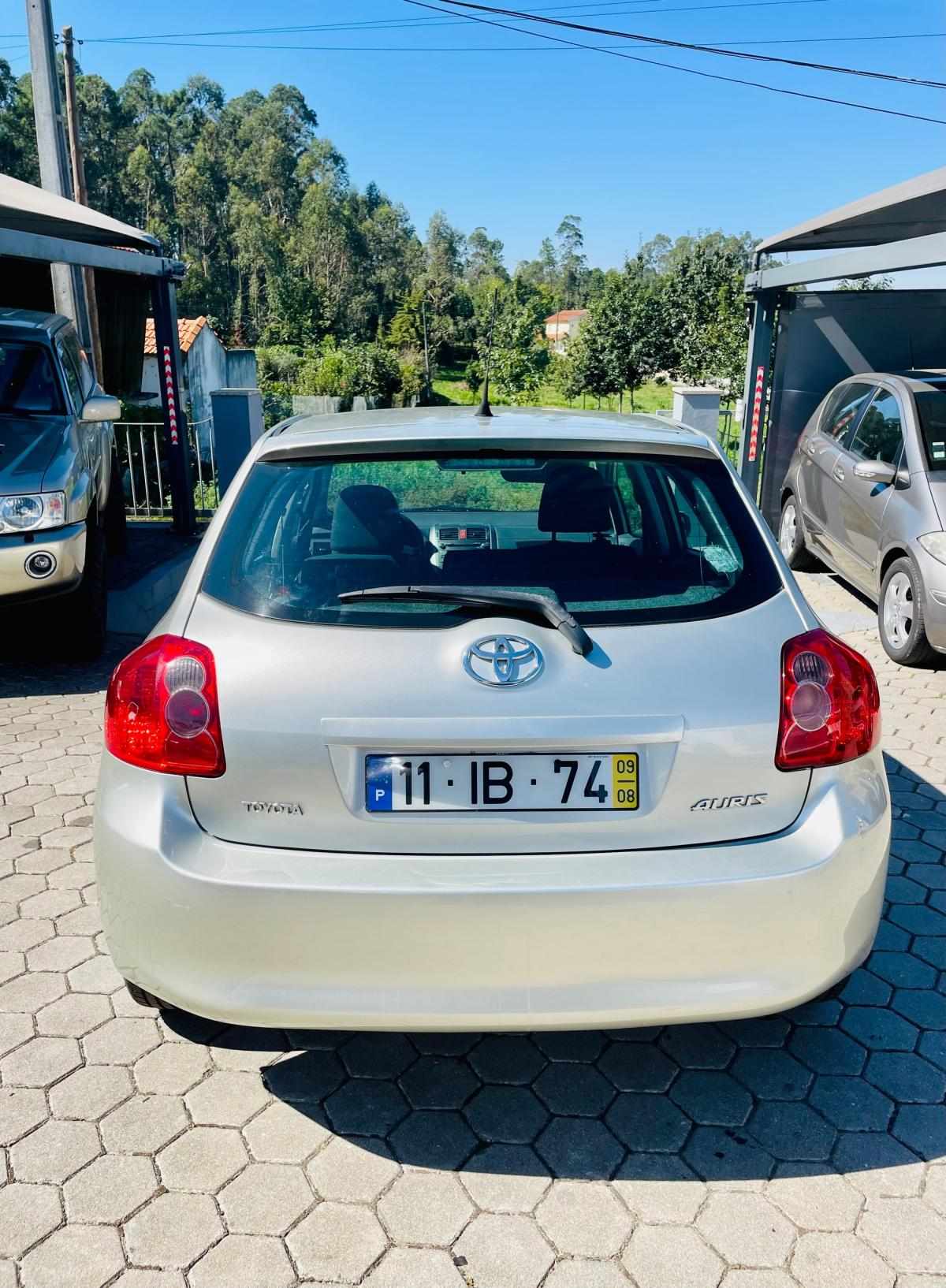 toyota-auris-2009-diesel-1364cc