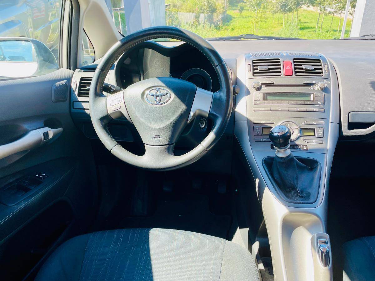 toyota-auris-2009-diesel-1364cc