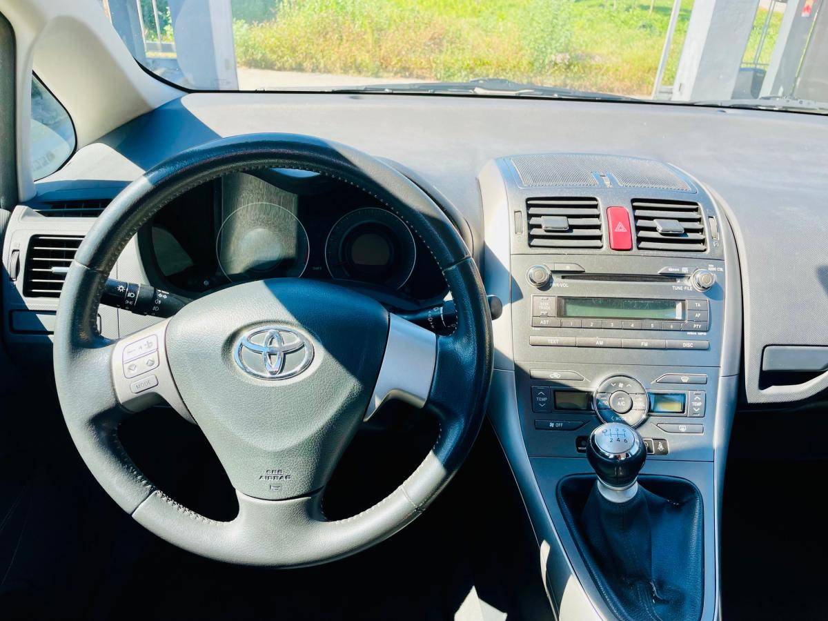 toyota-auris-2009-diesel-1364cc