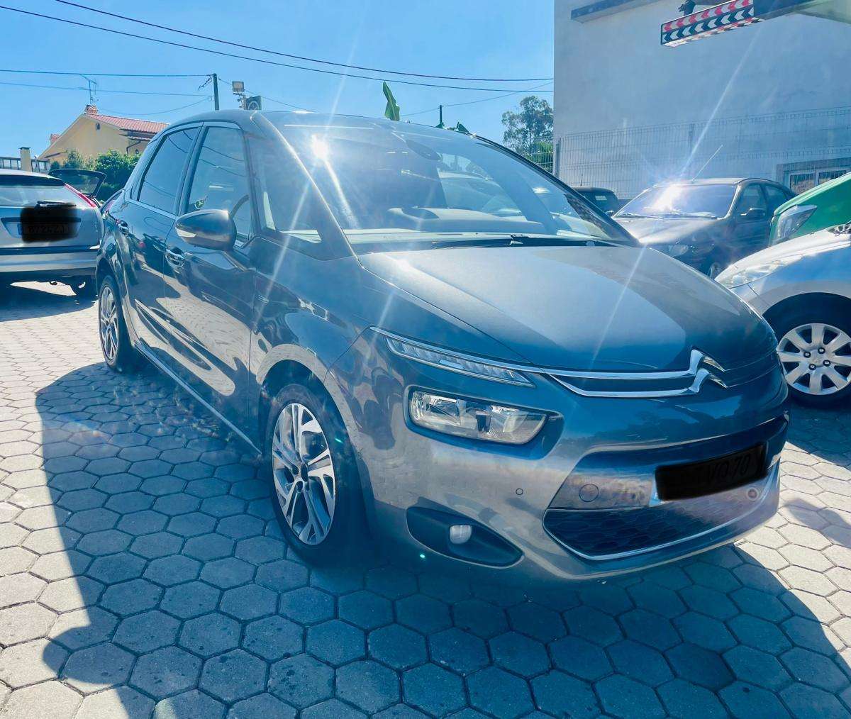citroen-c4-picasso-2014-diesel-1997cc