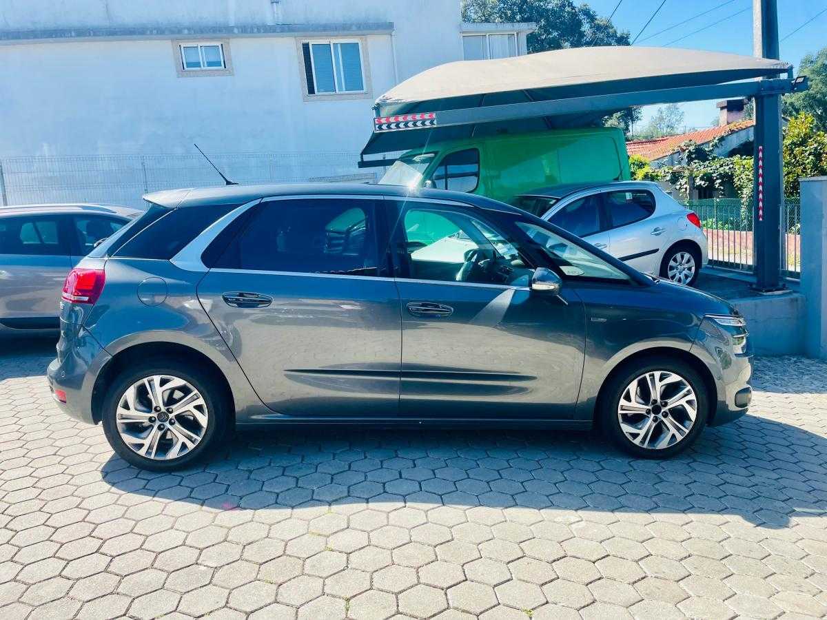 citroen-c4-picasso-2014-diesel-1997cc