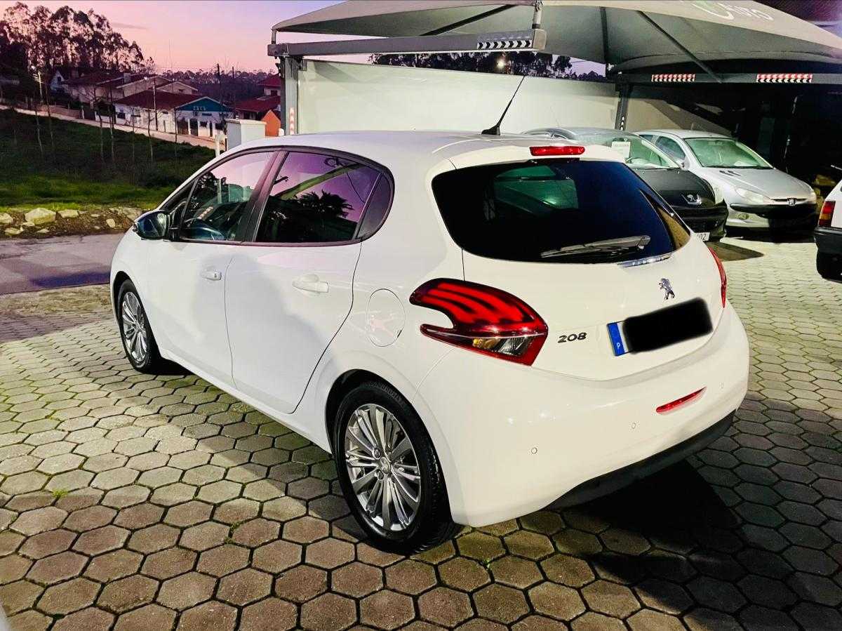 peugeot-208-2019-gasolina-1199cc