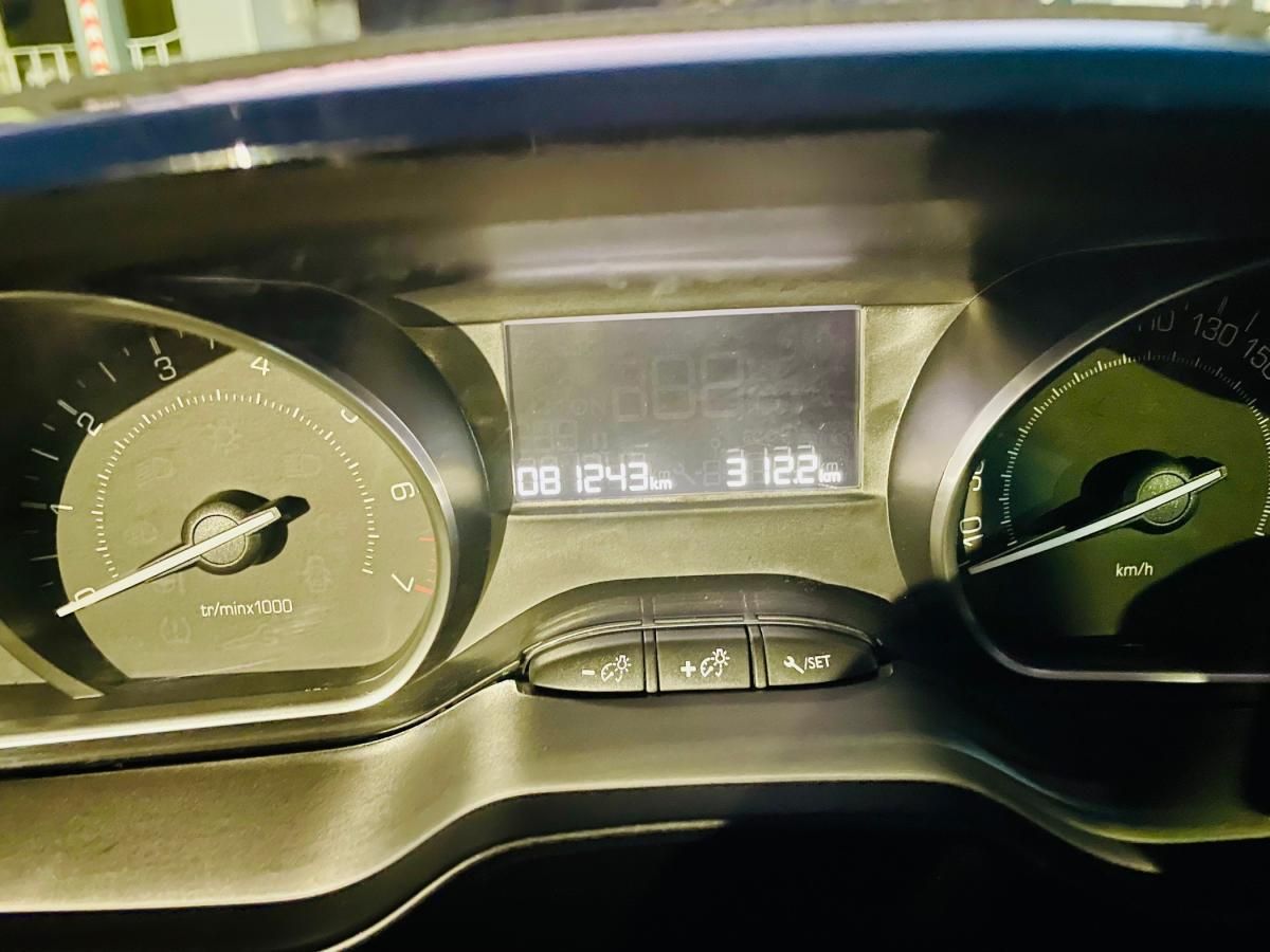 peugeot-208-2019-gasolina-1199cc