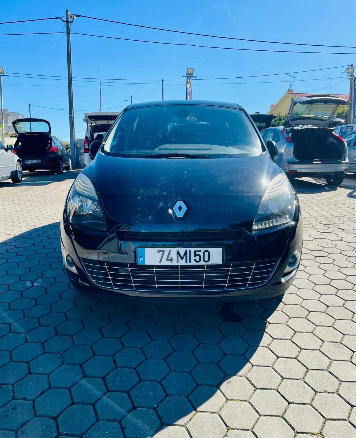 renault-scenic-2011-diesel-1598cc