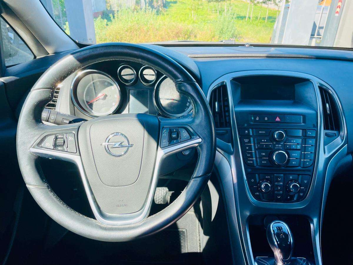 opel-astra-2012-diesel-1248cc