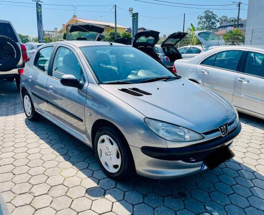 peugeot-206-2002-gasolina-1124cc