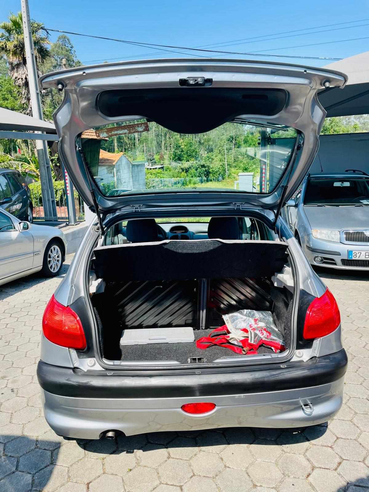 peugeot-206-2002-gasolina-1124cc