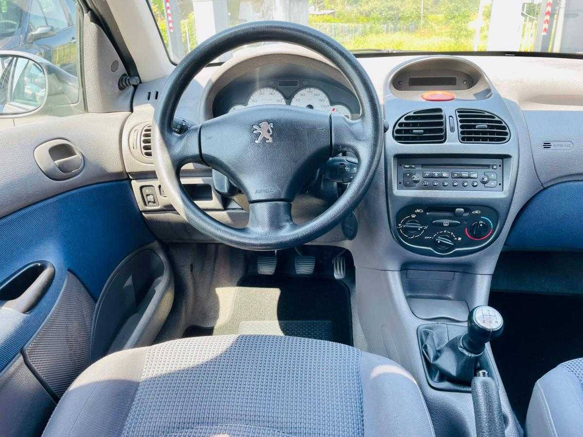 peugeot-206-2002-gasolina-1124cc