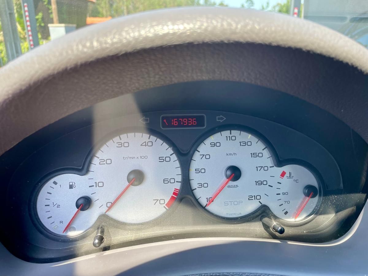 peugeot-206-2002-gasolina-1124cc