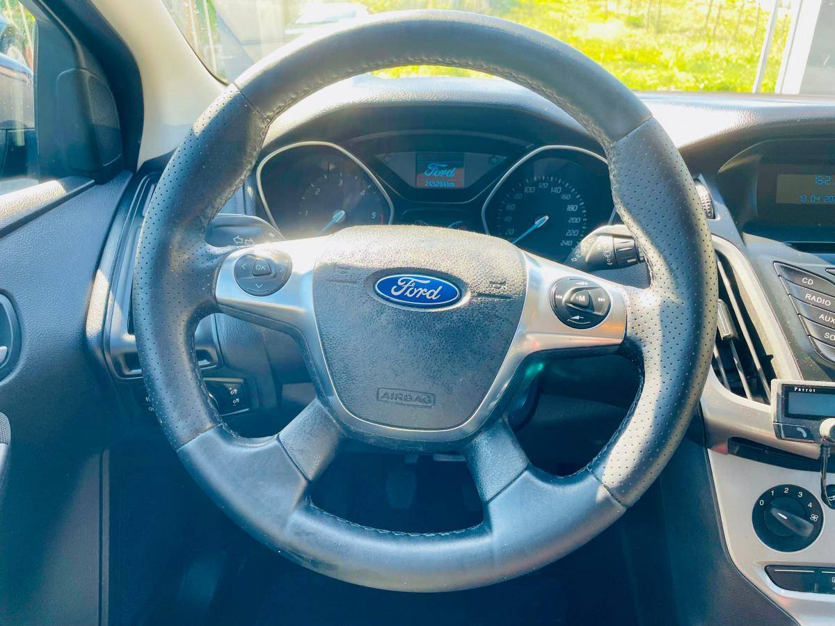 ford-focus-sw-2014-diesel-1560cc