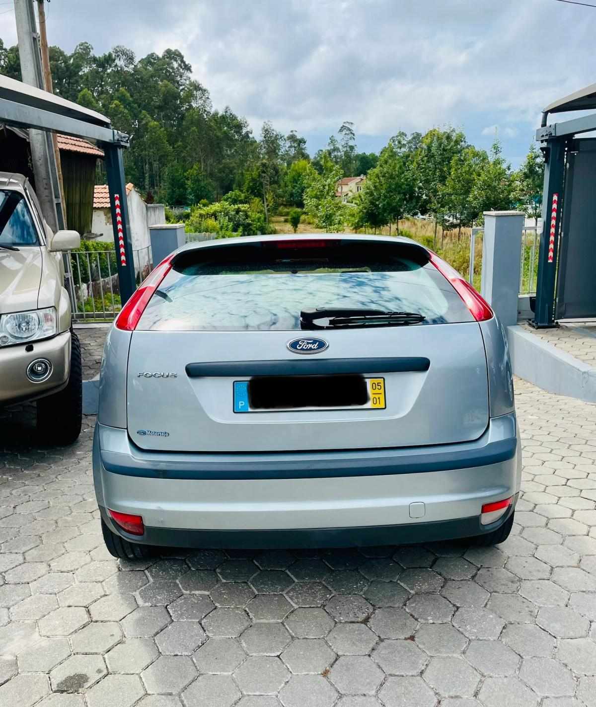 ford-focus-2005-gasolina-1388cc