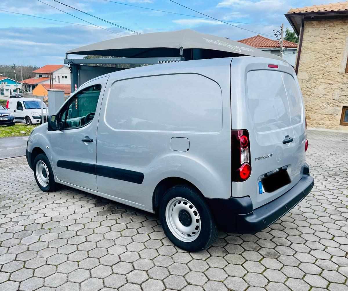 peugeot-partner-2017-diesel-1560cc