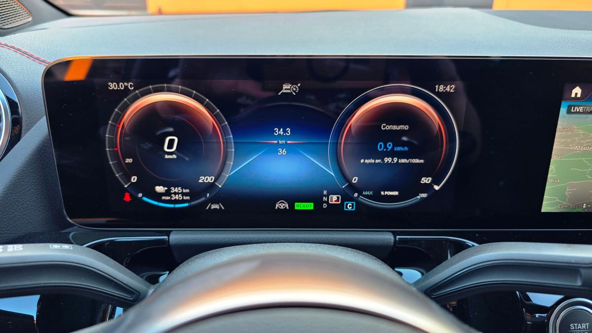 mercedes-benz-eqa-2022-eletrico-0cc