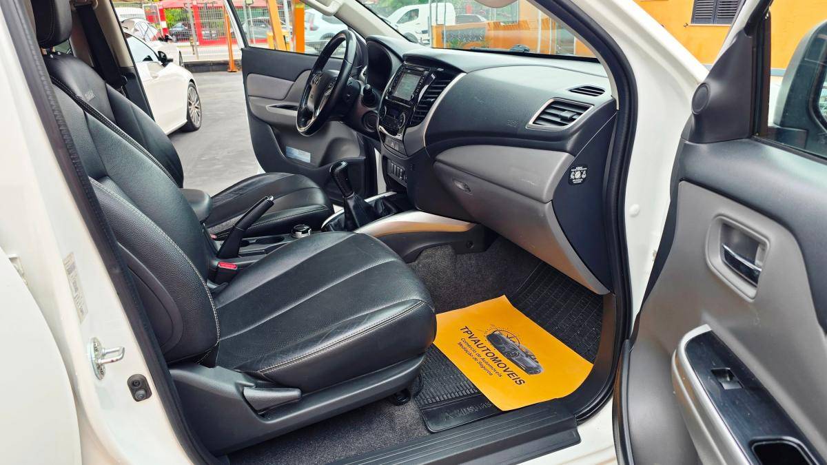 mitsubishi-l200-2019-diesel-2442cc