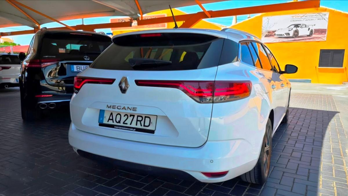 renault-megane-sport-tourer-2022-diesel-1461cc