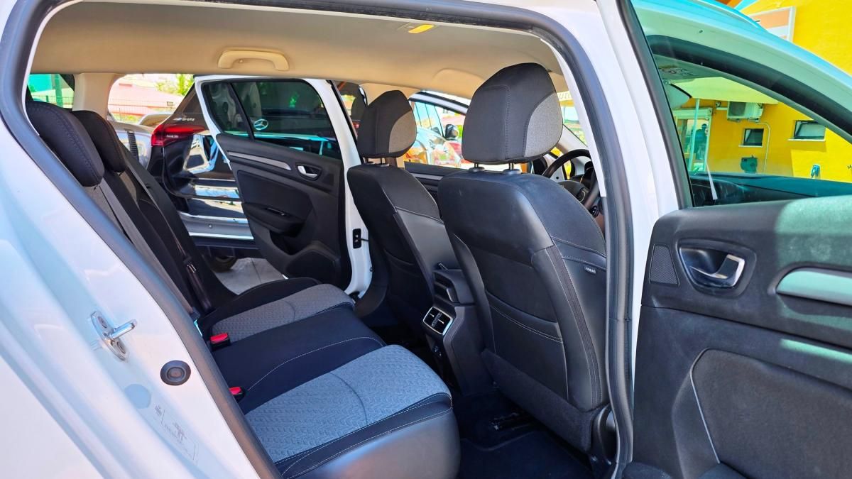 renault-megane-sport-tourer-2022-diesel-1461cc