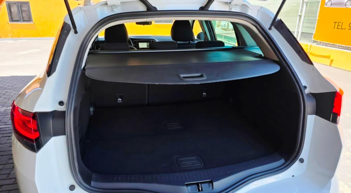 renault-megane-sport-tourer-2022-diesel-1461cc
