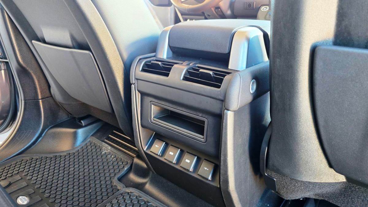 land-rover-defender-2020-diesel-1999cc