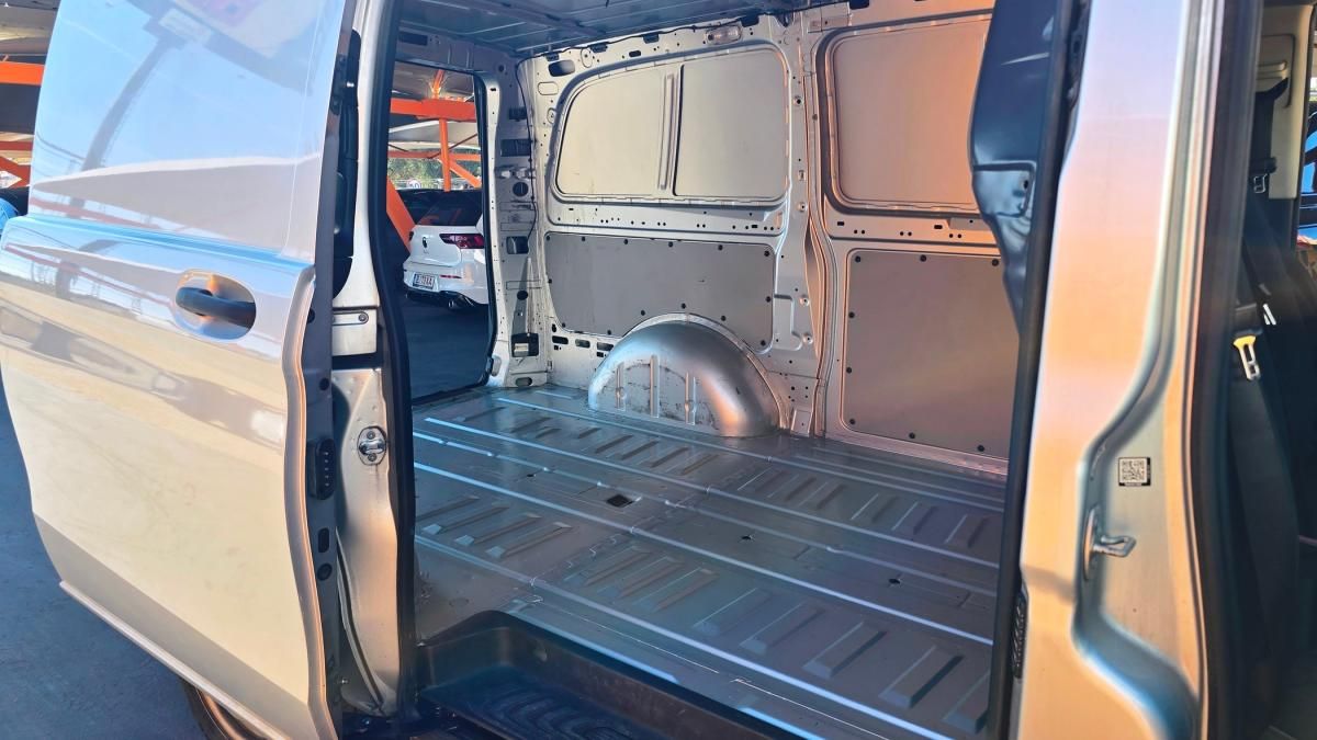 mercedes-benz-vito-2019-diesel-2143cc