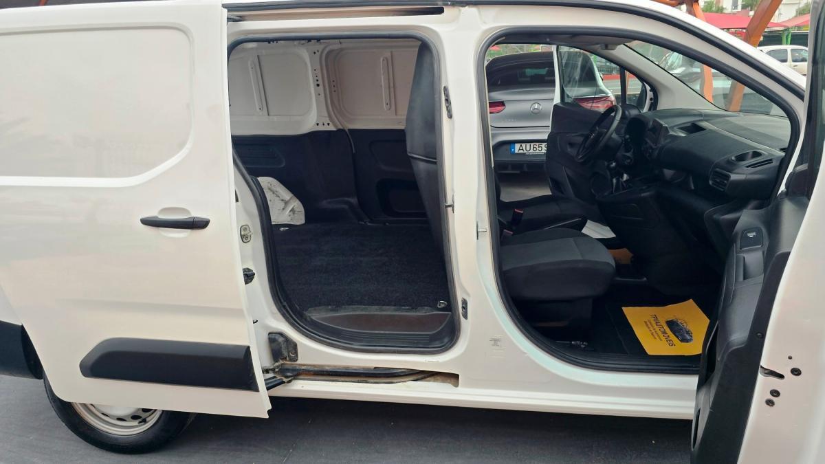 opel-combo-2021-diesel-1499cc