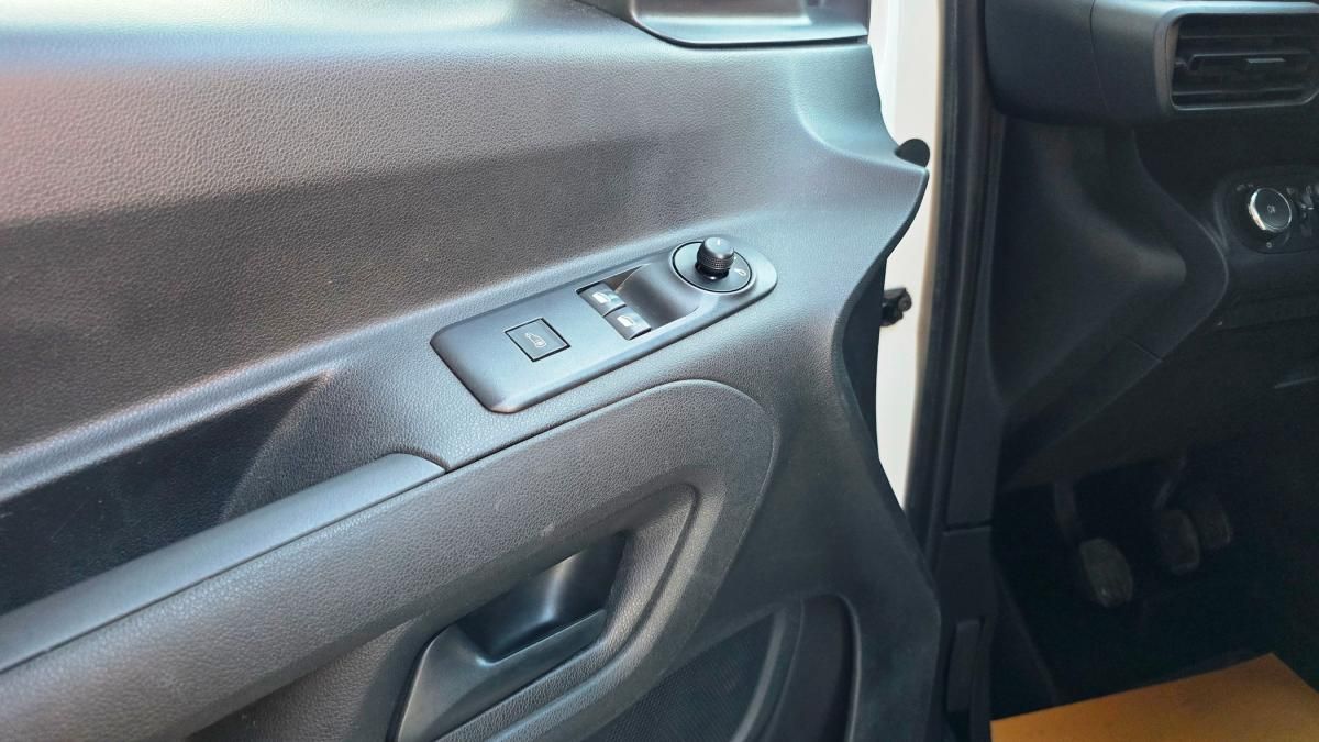 opel-combo-2021-diesel-1499cc
