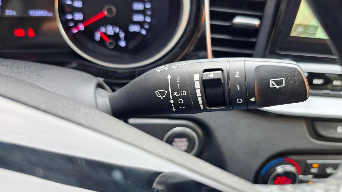 kia-ceed-sw-2020-diesel-1598cc