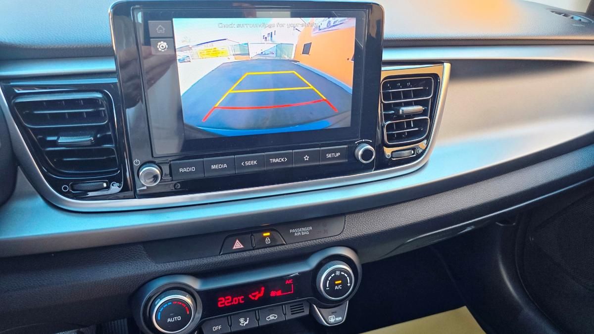 kia-rio-2023-gasolina-998cc