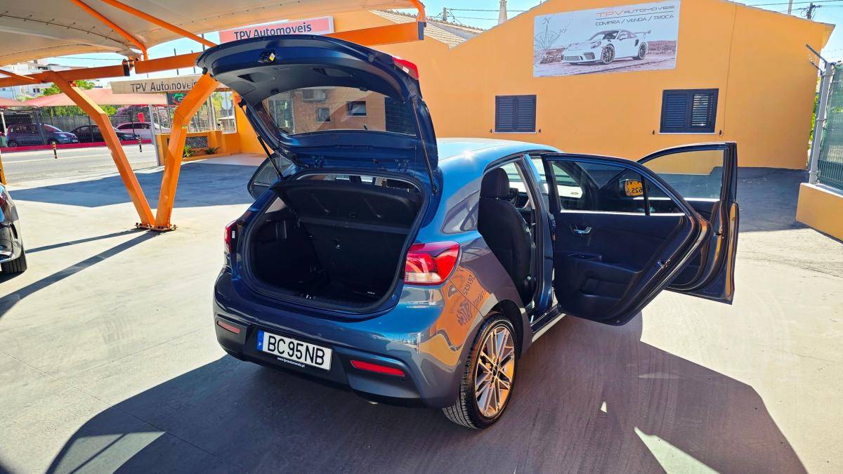 kia-rio-2023-gasolina-998cc