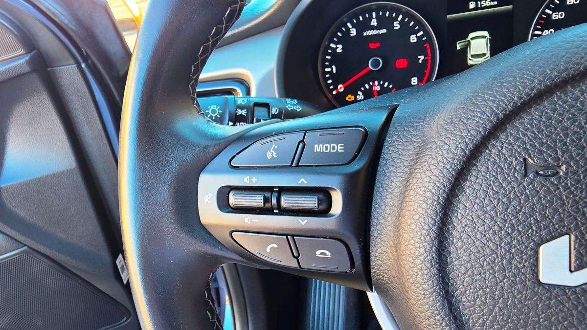 kia-rio-2023-gasolina-998cc