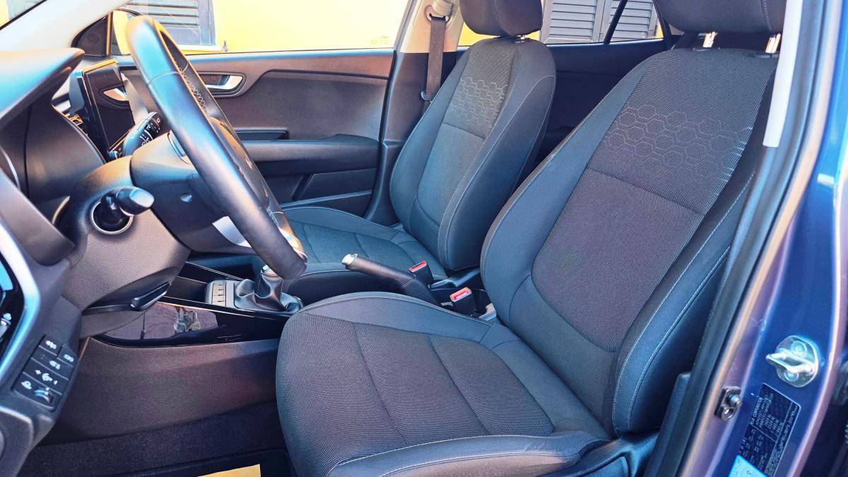 kia-rio-2023-gasolina-998cc