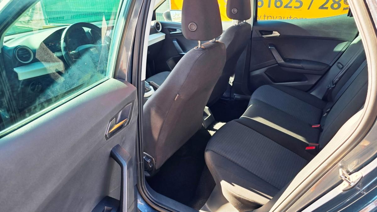 seat-arona-2023-gasolina-999cc