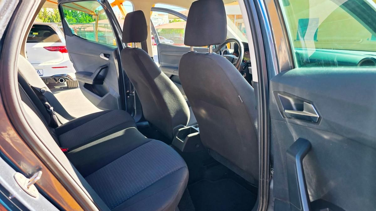 seat-arona-2023-gasolina-999cc