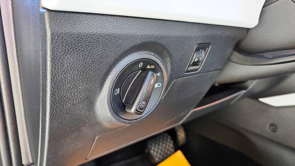seat-arona-2023-gasolina-999cc